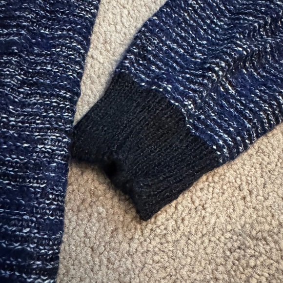 ⭐️ Eileen Fisher women’s cardigan sweater size medium - Picture 3 of 5